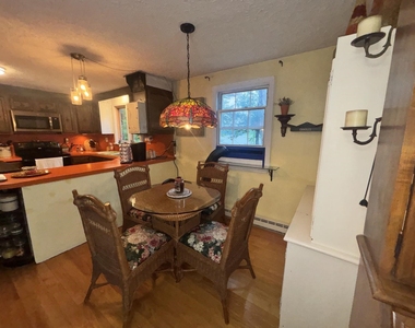 258 Redding - Photo Thumbnail 21