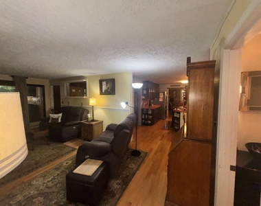 258 Redding - Photo Thumbnail 10