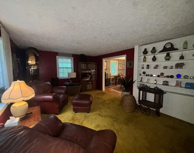 258 Redding - Photo Thumbnail 25