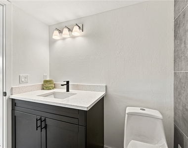 16881 Davis Road - Photo Thumbnail 17