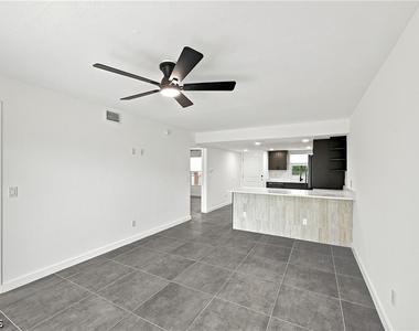 16881 Davis Road - Photo Thumbnail 13