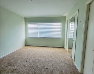 357 Joel Boulevard - Photo Thumbnail 6