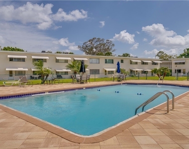 357 Joel Boulevard - Photo Thumbnail 9