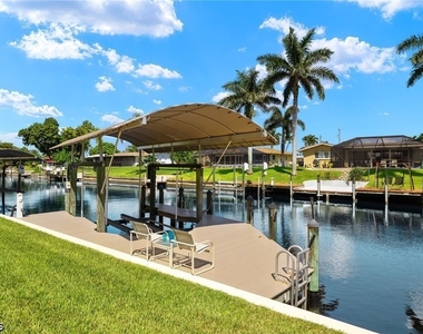 3021 Se 17th Avenue - Photo Thumbnail 3