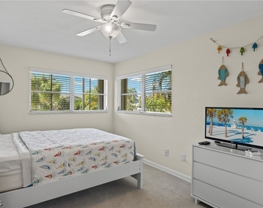 3021 Se 17th Avenue - Photo Thumbnail 16