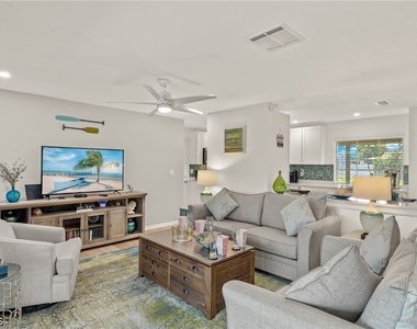 3021 Se 17th Avenue - Photo Thumbnail 5