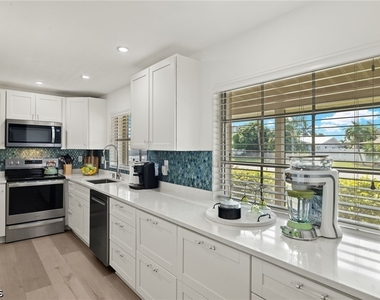 3021 Se 17th Avenue - Photo Thumbnail 35