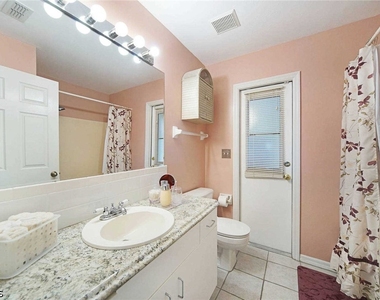 3832 Sw 20th Avenue - Photo Thumbnail 14