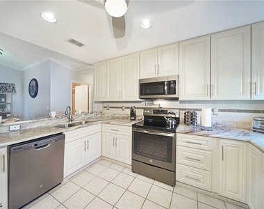 3832 Sw 20th Avenue - Photo Thumbnail 16