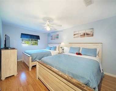 3832 Sw 20th Avenue - Photo Thumbnail 13