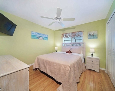 3832 Sw 20th Avenue - Photo Thumbnail 12