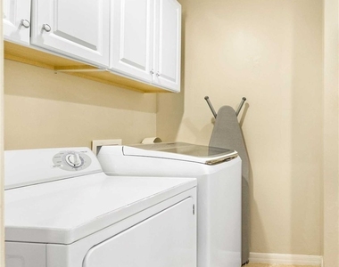 4226 Sw 14th Place - Photo Thumbnail 24