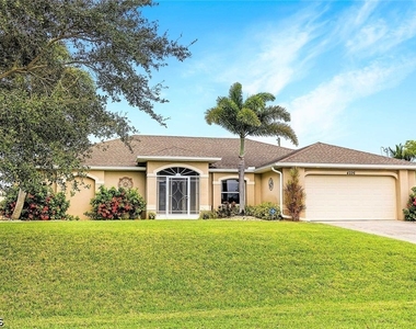 4226 Sw 14th Place - Photo Thumbnail 3