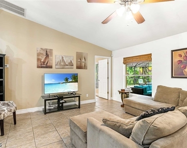 4534 Sw 5th Place - Photo Thumbnail 26