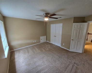 1820 Branch Hill Drive - Photo Thumbnail 28