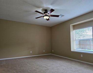 1820 Branch Hill Drive - Photo Thumbnail 14