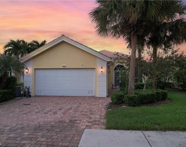 7983 Valentina Court - Photo Thumbnail 28