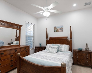 7983 Valentina Court - Photo Thumbnail 19