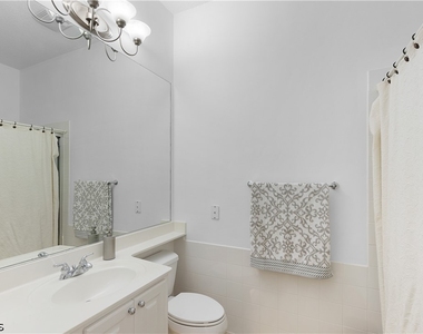 7983 Valentina Court - Photo Thumbnail 33