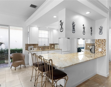 7983 Valentina Court - Photo Thumbnail 7