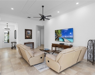 7983 Valentina Court - Photo Thumbnail 2