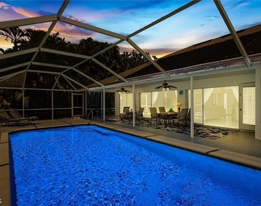620 Se 21st Terrace - Photo Thumbnail 14