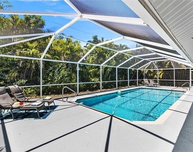 620 Se 21st Terrace - Photo Thumbnail 16