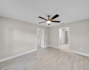 4326 Ne 24th Place - Photo Thumbnail 17
