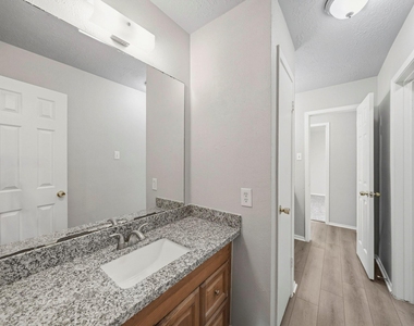 8418 Lone Quail Drive - Photo Thumbnail 6