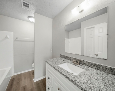 8418 Lone Quail Drive - Photo Thumbnail 9