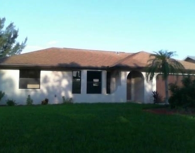 1510 Se 11th Place - Photo Thumbnail 1