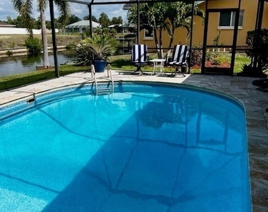 1510 Se 11th Place - Photo Thumbnail 15