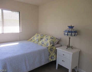 1510 Se 11th Place - Photo Thumbnail 12