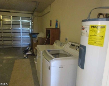 1510 Se 11th Place - Photo Thumbnail 19