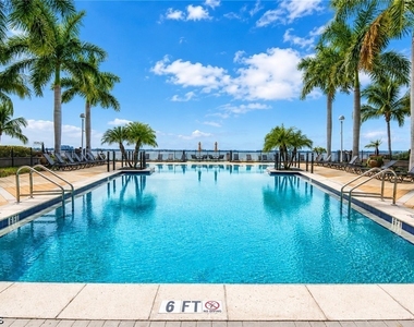 2825 Palm Beach Boulevard - Photo Thumbnail 11