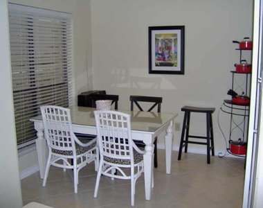 3220 69th Street - Photo Thumbnail 3