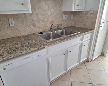 3220 69th Street - Photo Thumbnail 20