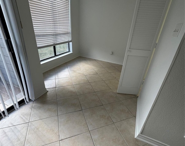 3220 69th Street - Photo Thumbnail 41