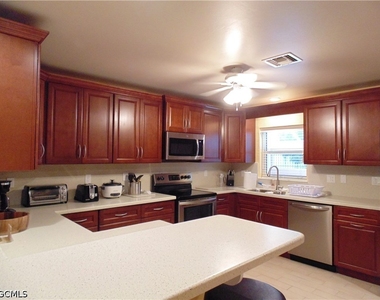 1120 Se 33 Terrace - Photo Thumbnail 1