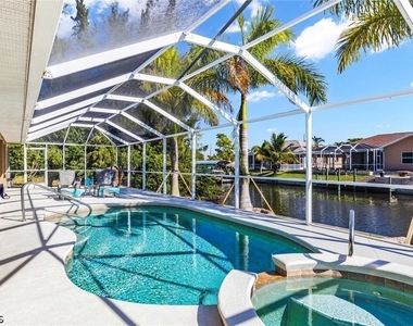 4131 Sw 17th Place - Photo Thumbnail 18