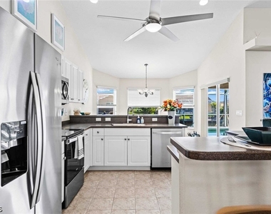 4131 Sw 17th Place - Photo Thumbnail 5