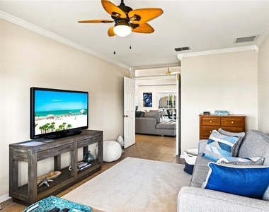 4131 Sw 17th Place - Photo Thumbnail 28