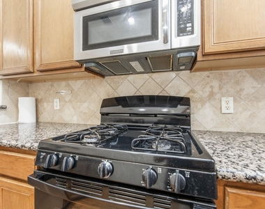 2616 Starboard Point Drive - Photo Thumbnail 21