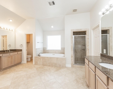 2616 Starboard Point Drive - Photo Thumbnail 27