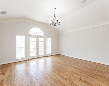 2616 Starboard Point Drive - Photo Thumbnail 17