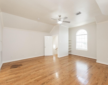 2616 Starboard Point Drive - Photo Thumbnail 26