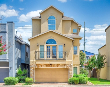 2616 Starboard Point Drive - Photo Thumbnail 1