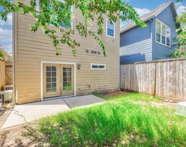 2616 Starboard Point Drive - Photo Thumbnail 31