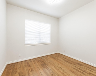 2616 Starboard Point Drive - Photo Thumbnail 23
