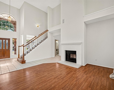 2411 Charter Oaks Court - Photo Thumbnail 2